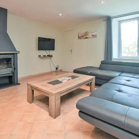 3 Bedroom Beautiful In Dom wakacyjny