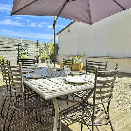 3 Bedroom Stunning In Dom wakacyjny Créances