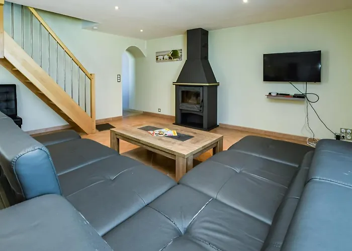 3 Bedroom Stunning In Semesterbostad *