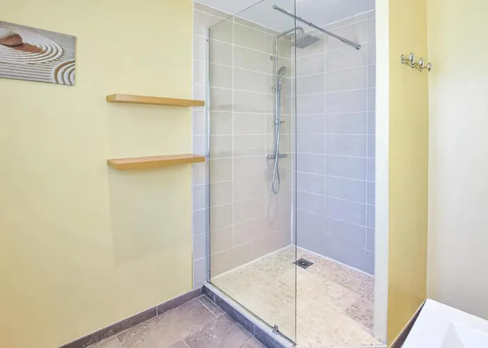 Semesterbostad 3 Bedroom Stunning In